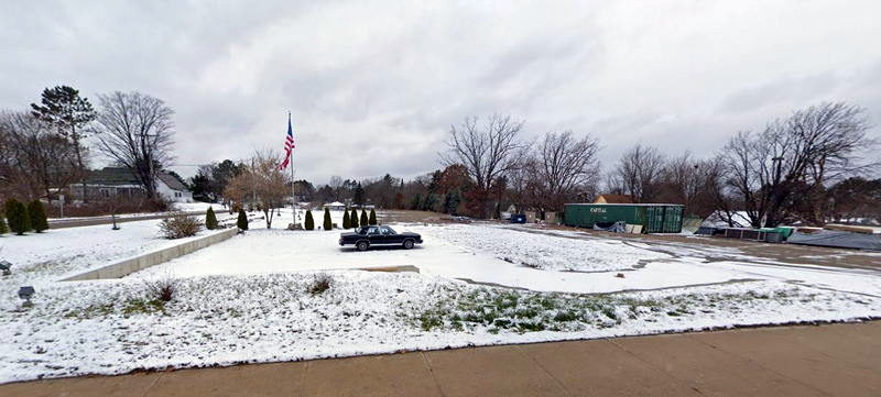 Hillcrest Drive-In (Hillcrest Family Restaurant) - 2018 - Gone (newer photo)
